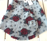 Stola Hüftschmeichler Schal Filz grau grün Wolle Blumen