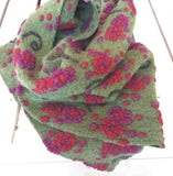 Schultertuch Wollwalk Filz grün rot pink Wolle Blumen